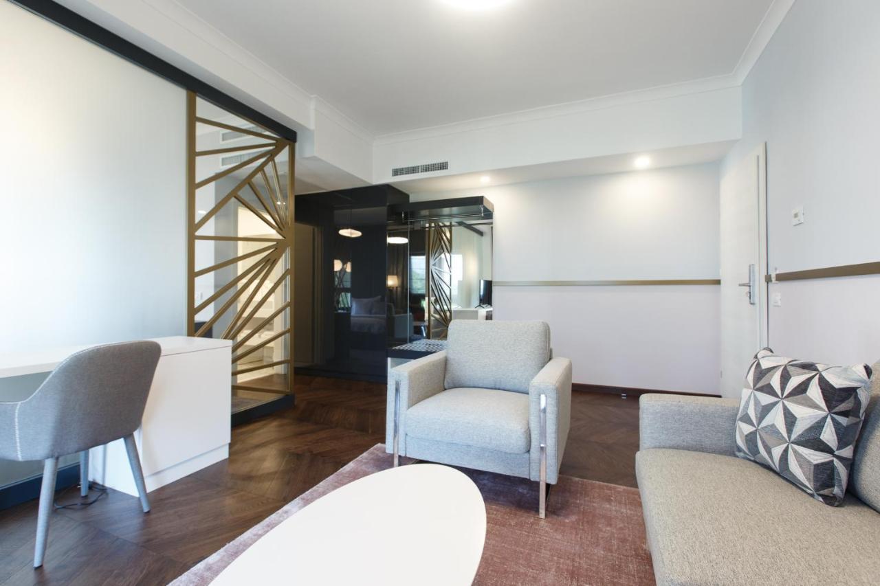 Element Hotel Gyulafehérvár Kültér fotó