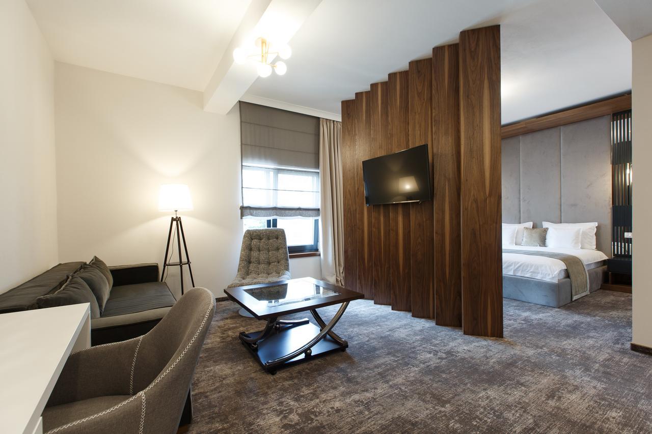 Element Hotel Gyulafehérvár Kültér fotó
